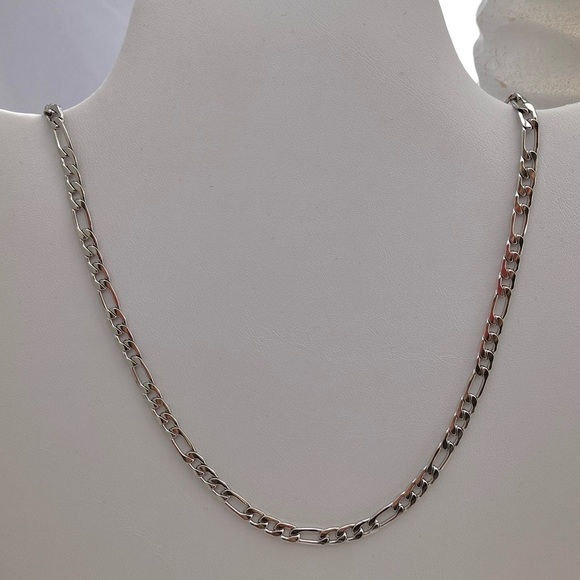 FIGARO Curb Chain Surgical Stainless Steel Necklace - Picture 3 of 10
